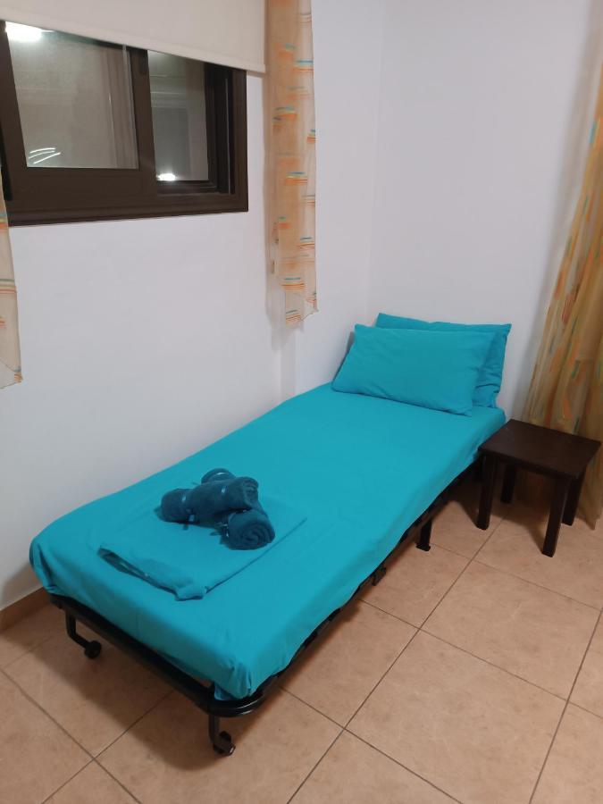 Pool Side 2 Bedroom Queens Gardens Complex Paphos Exterior foto
